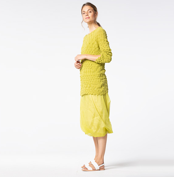 oska-pullover-terpe-929-side