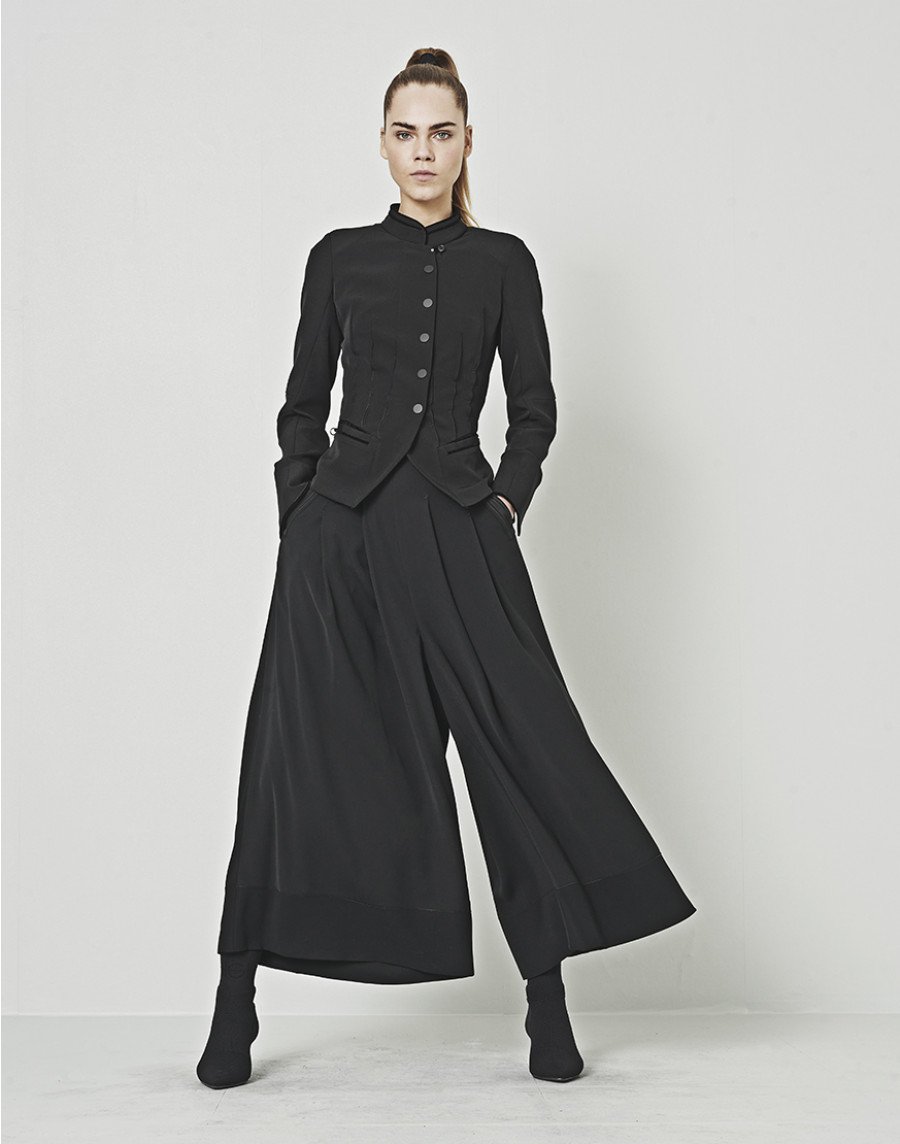 HIGH-Wit-jacket-front