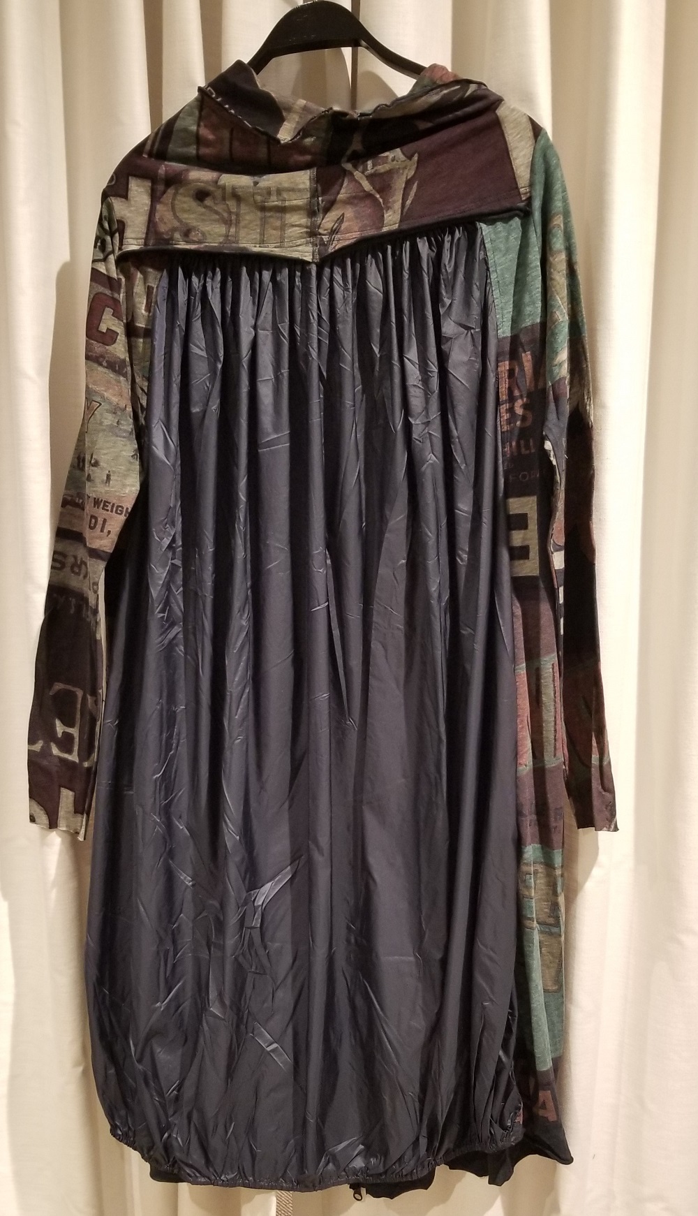 Rundholz-with-back-panel-dress-back