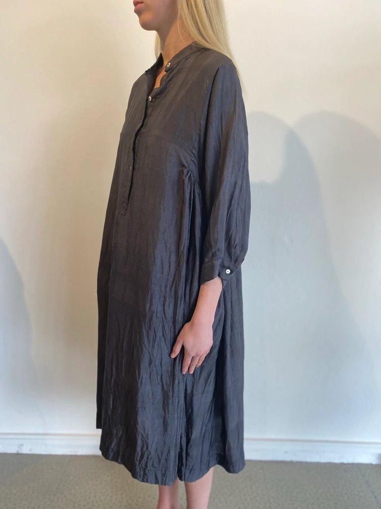 LOOM-Mandarine-collar-dress